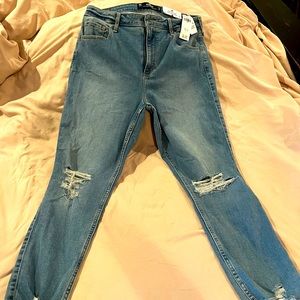 Hollister Jeans NWT
